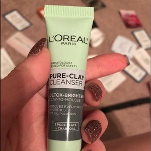 Makeup - Sample Bundle Makeup - Sample Bundle
